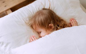 Lee más sobre el artículo La siesta en los bebés y niños