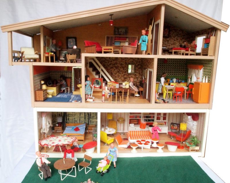 casa de madera de muñecas